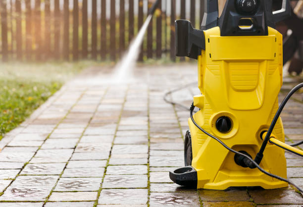 Best Animal Enclosure Cleaning  in Harrisville, UT
